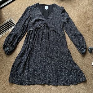 Gap black dotted maternity dress